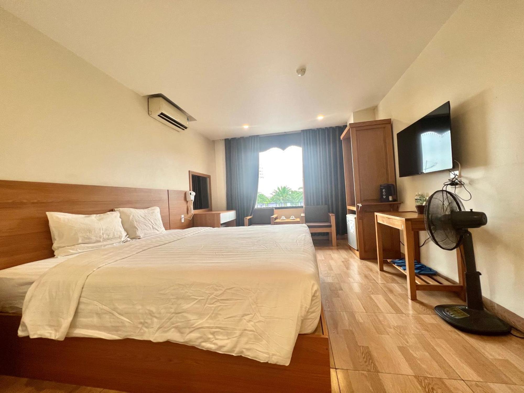 Dragon Airport Hotel Noi Bai Exterior photo