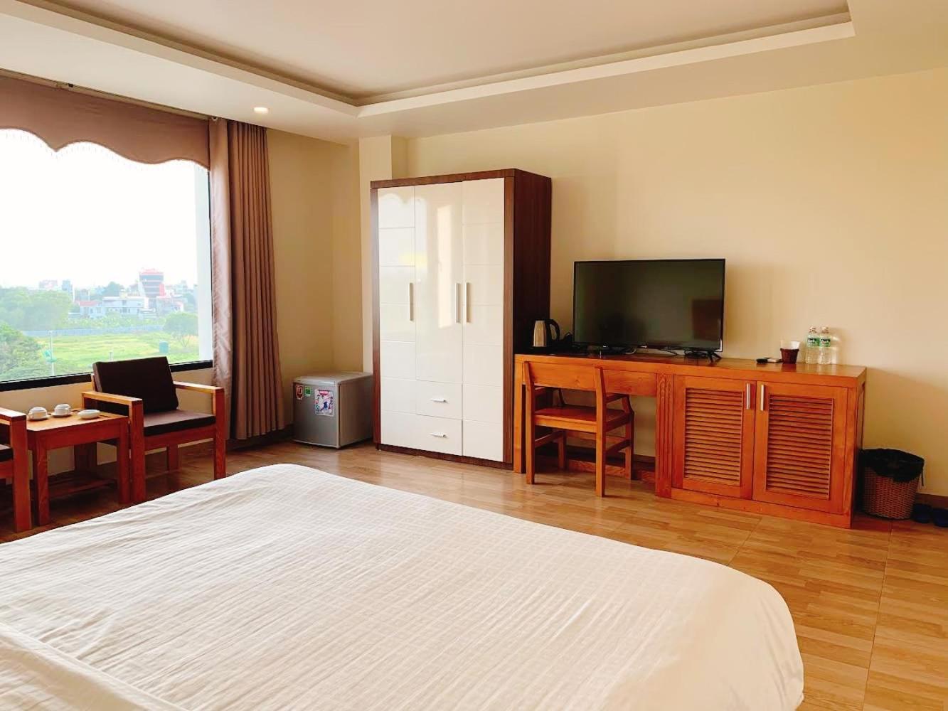 Dragon Airport Hotel Noi Bai Exterior photo
