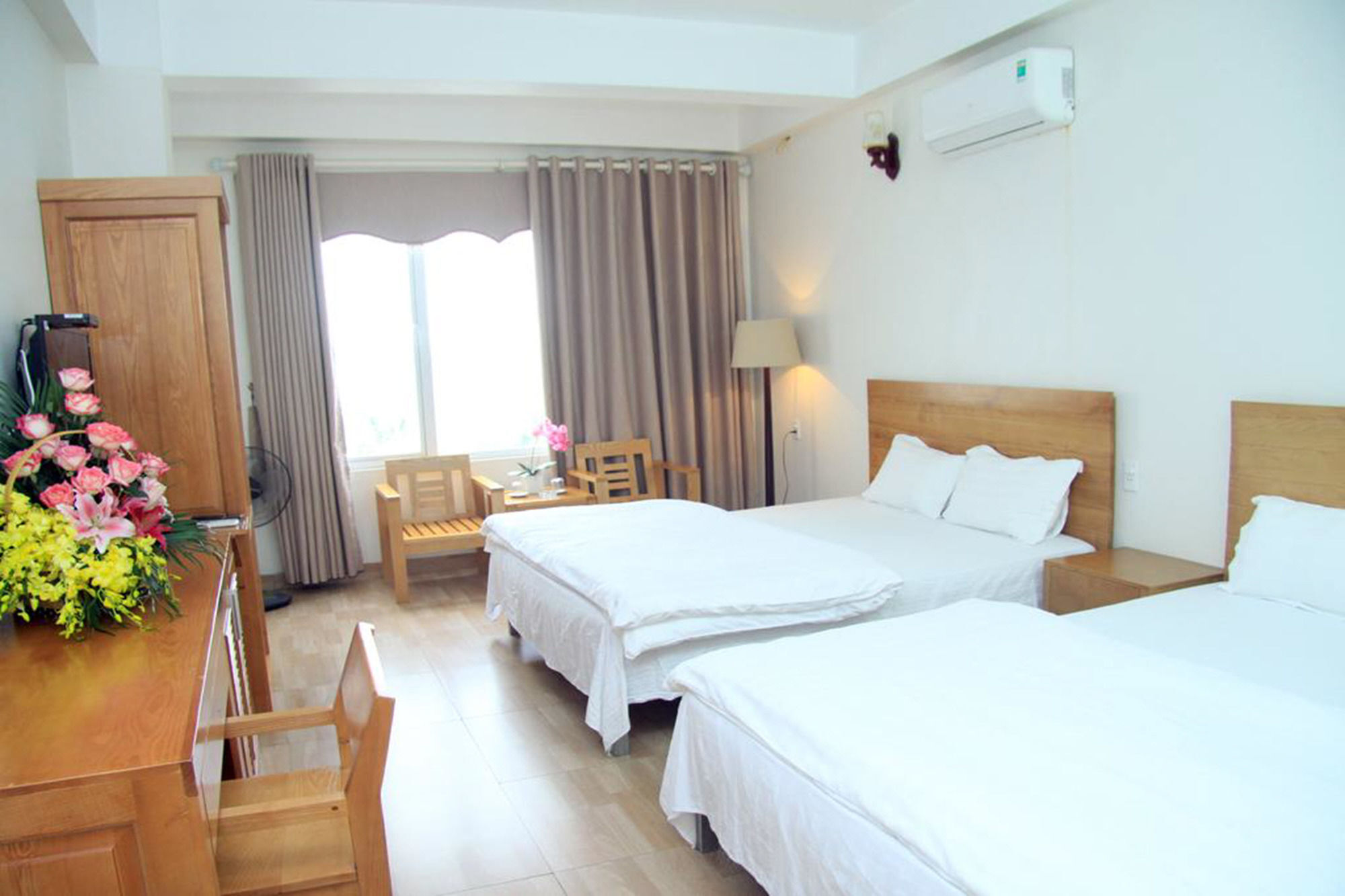 Dragon Airport Hotel Noi Bai Exterior photo